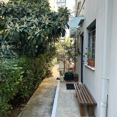 Apartment Small Gem Athens, Next To Metro Nomismatokopeio Athens
