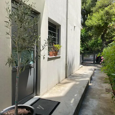 Appartement Small Gem Athens, Next To Metro Nomismatokopeio *